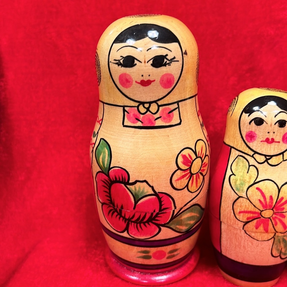 Authentic Russian Nesting Dolls Set - Picture 2 of 14